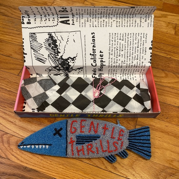 Gentle Thrills Kipper Fish Clutch - Picture 2 of 3